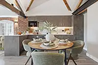 The Straddle - diner and kitchen